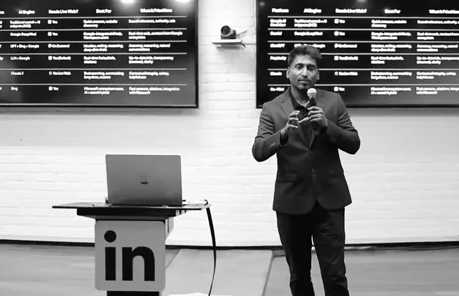 PipeRocket speaker presenting at a LinkedIn event